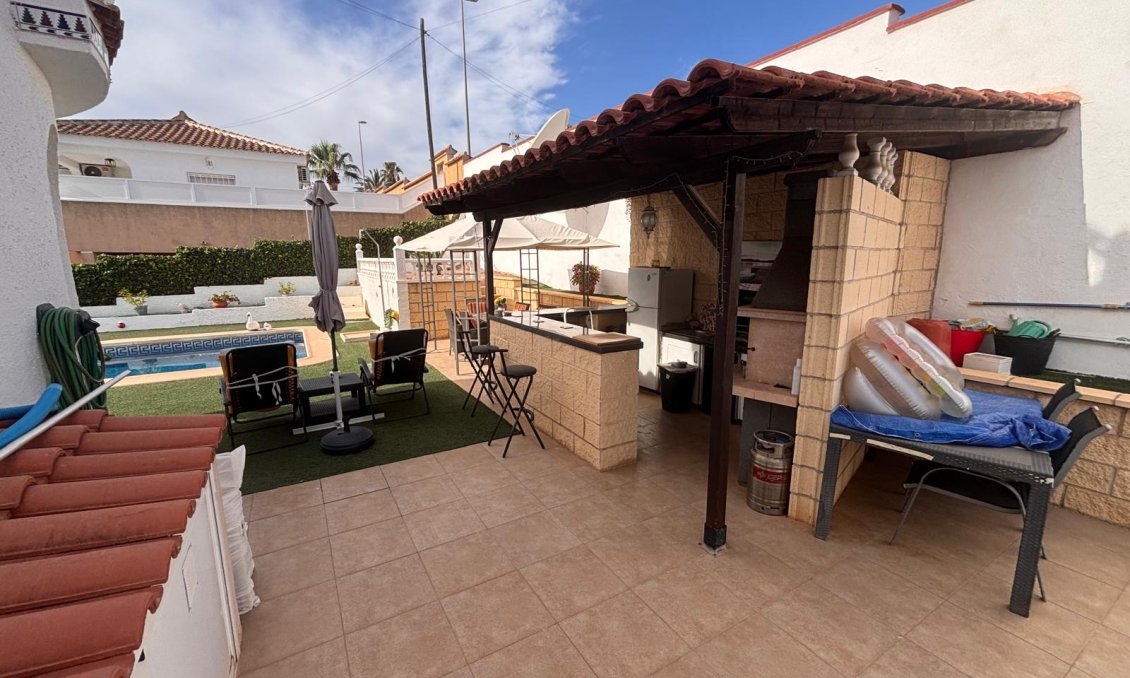 Használt Ingatlanok - Villa -
Ciudad Quesada - Costa Blanca