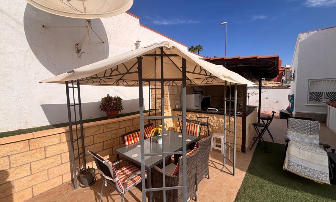 Használt Ingatlanok - Villa -
Ciudad Quesada - Costa Blanca