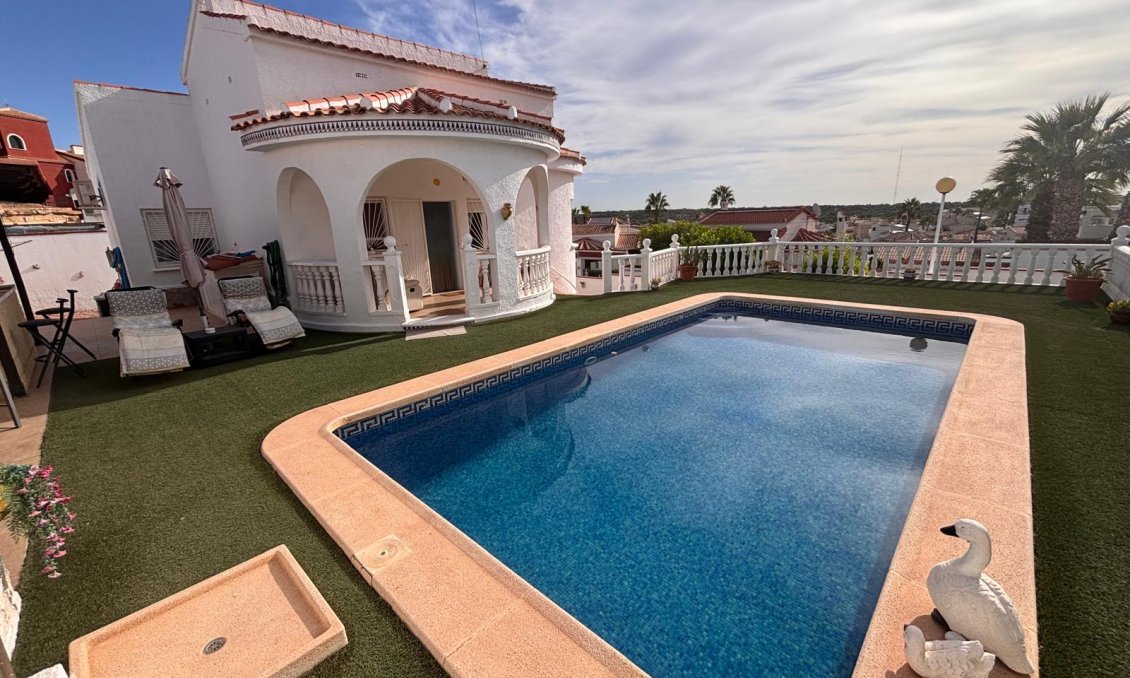 Használt Ingatlanok - Villa -
Ciudad Quesada - Costa Blanca