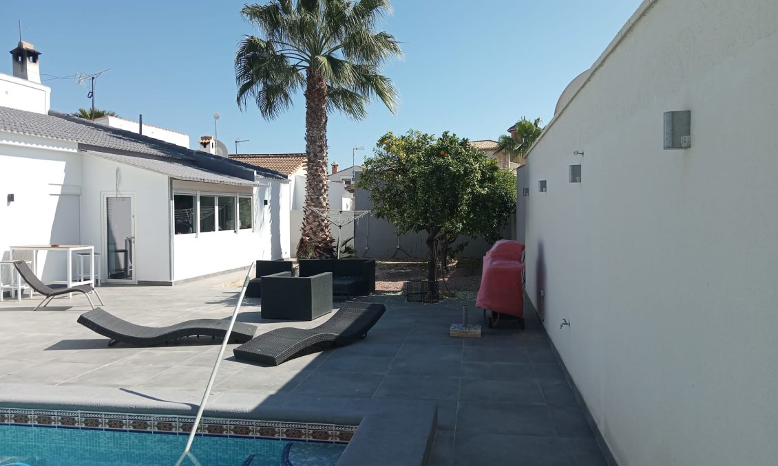 Segunda mano - Villa -
Cabo Roig - Costa Blanca