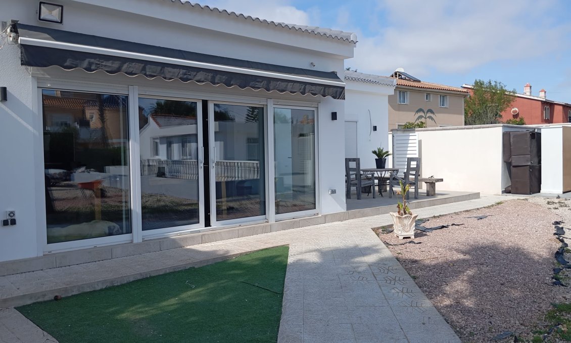 Segunda mano - Villa -
Cabo Roig - Costa Blanca