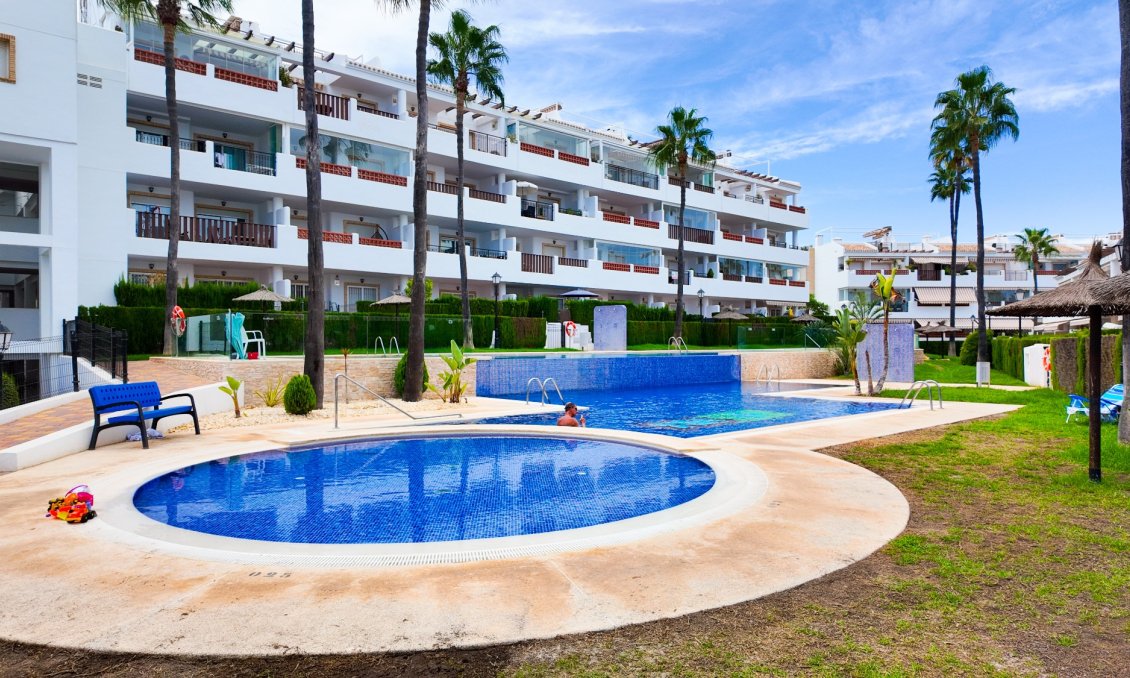 Használt Ingatlanok - Apartman -
Orihuela Costa - Costa Blanca