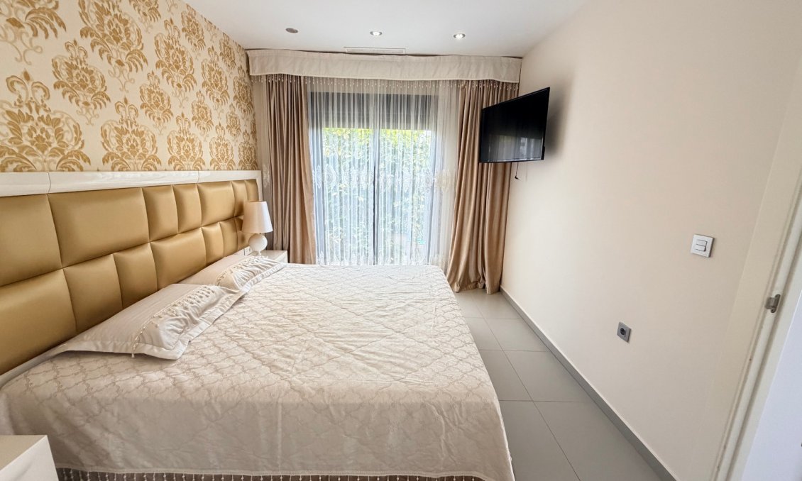 Használt Ingatlanok - Villa -
Ciudad Quesada - Costa Blanca