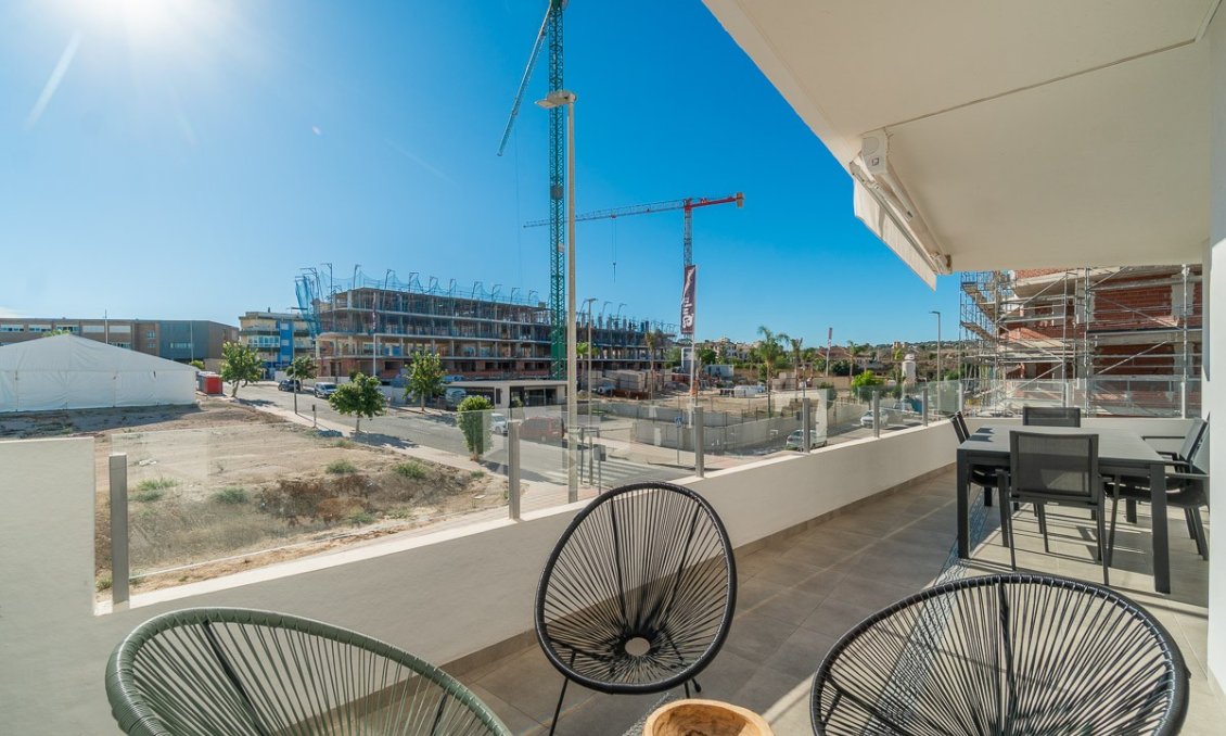 Segunda mano - Apartamento -
San Miguel de Salinas - Inland