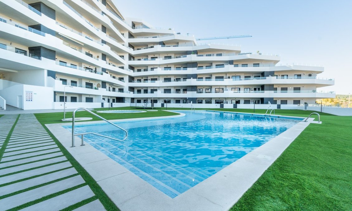 Segunda mano - Apartamento -
San Miguel de Salinas - Inland