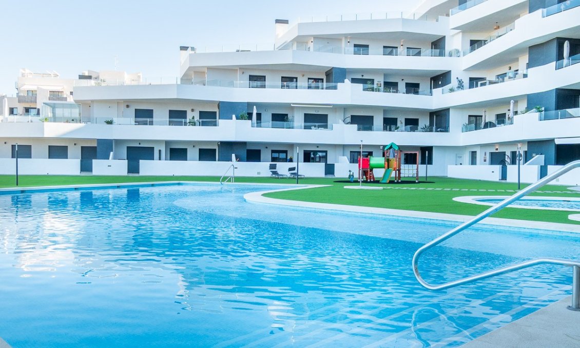 Segunda mano - Apartamento -
San Miguel de Salinas - Inland