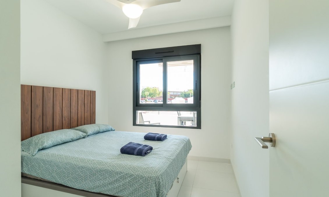 Segunda mano - Apartamento -
San Miguel de Salinas - Inland