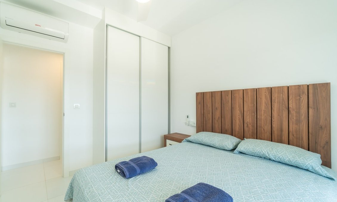 Segunda mano - Apartamento -
San Miguel de Salinas - Inland