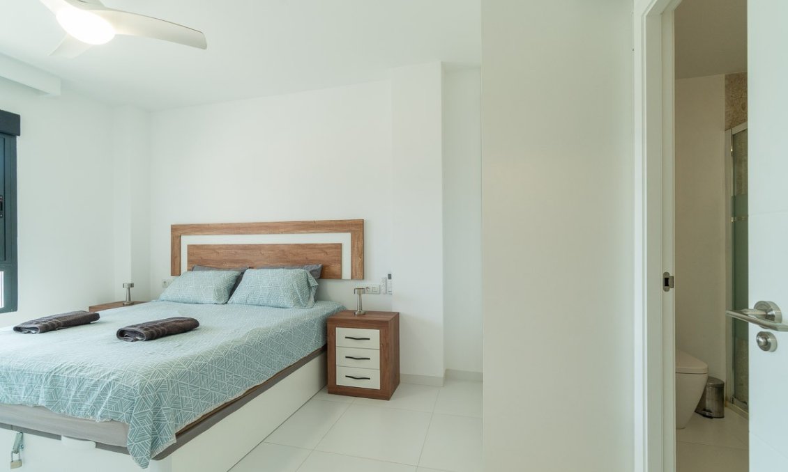 Segunda mano - Apartamento -
San Miguel de Salinas - Inland