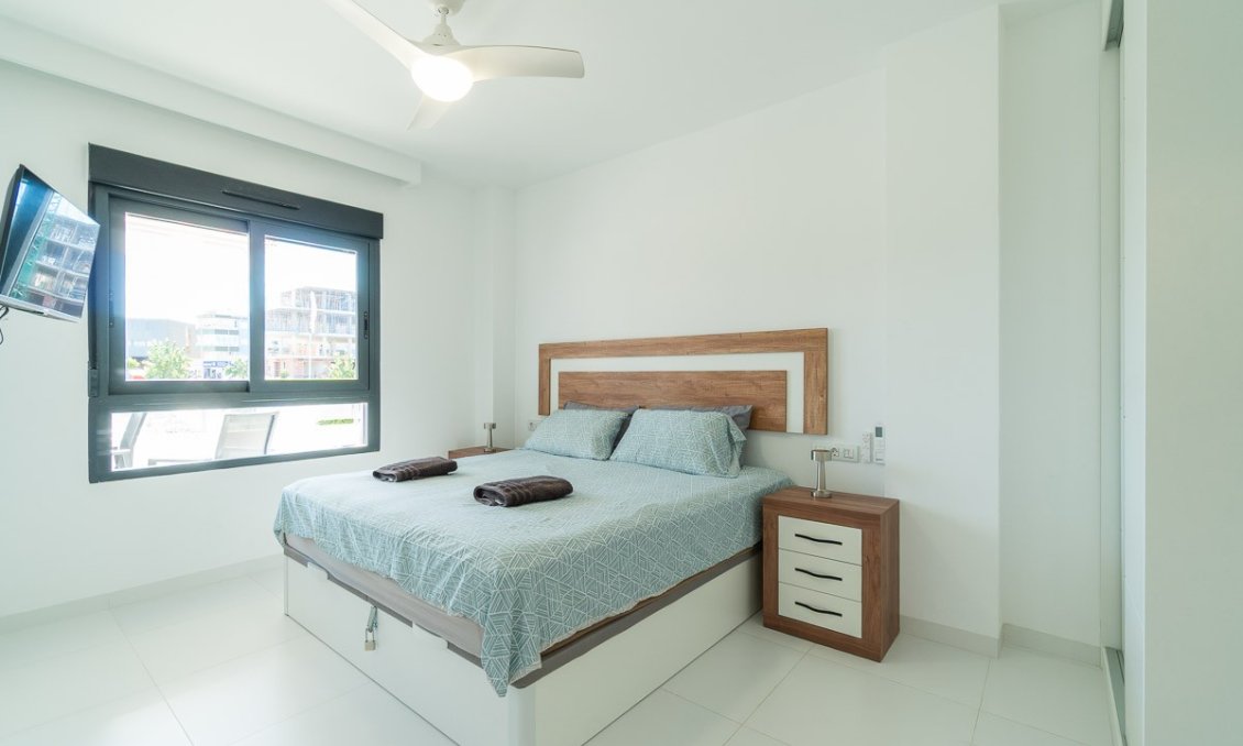 Segunda mano - Apartamento -
San Miguel de Salinas - Inland