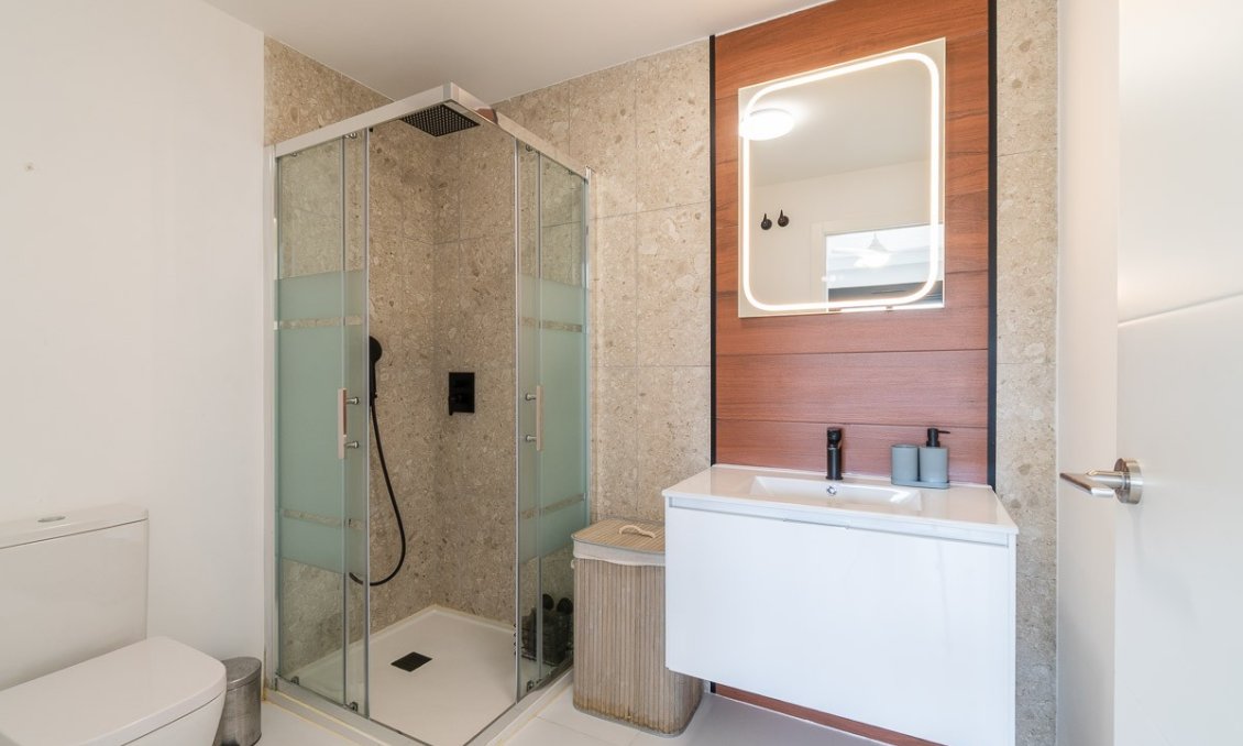Segunda mano - Apartamento -
San Miguel de Salinas - Inland