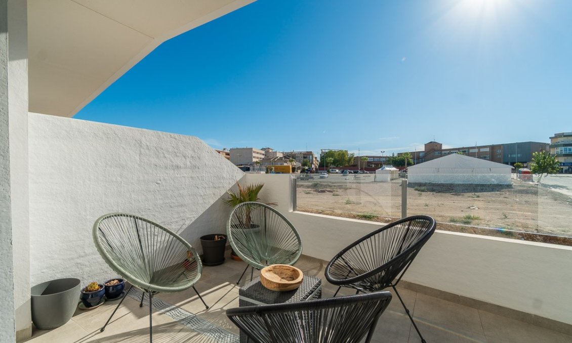 Segunda mano - Apartamento -
San Miguel de Salinas - Inland