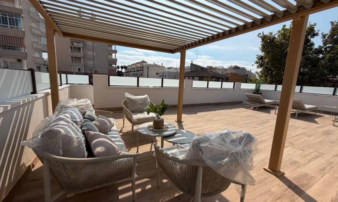 Segunda mano - Adosado -
Torrevieja - Nueva Torrevieja