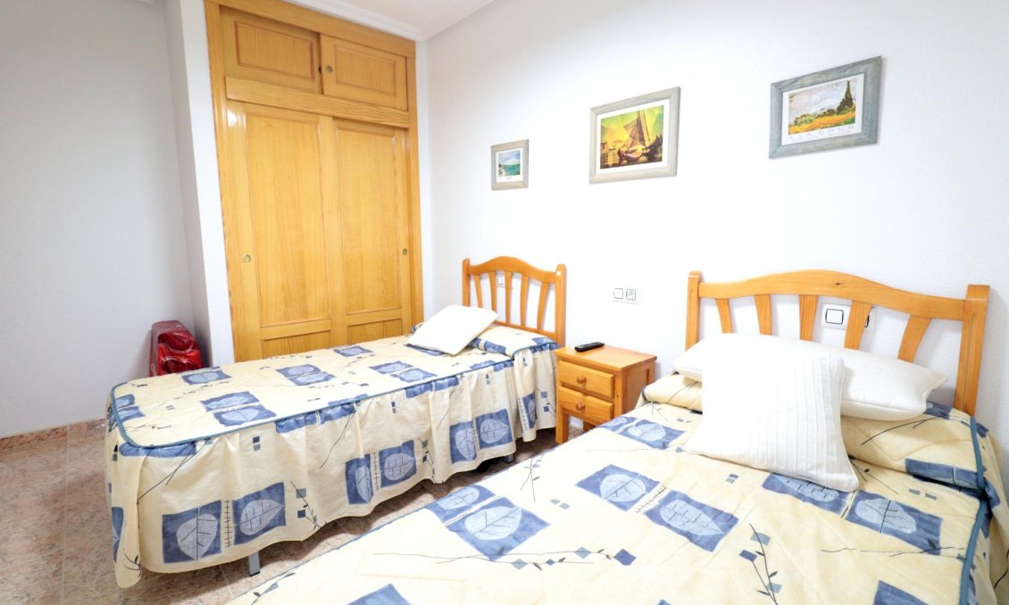 Segunda mano - Apartamento -
Torrevieja - Acequion