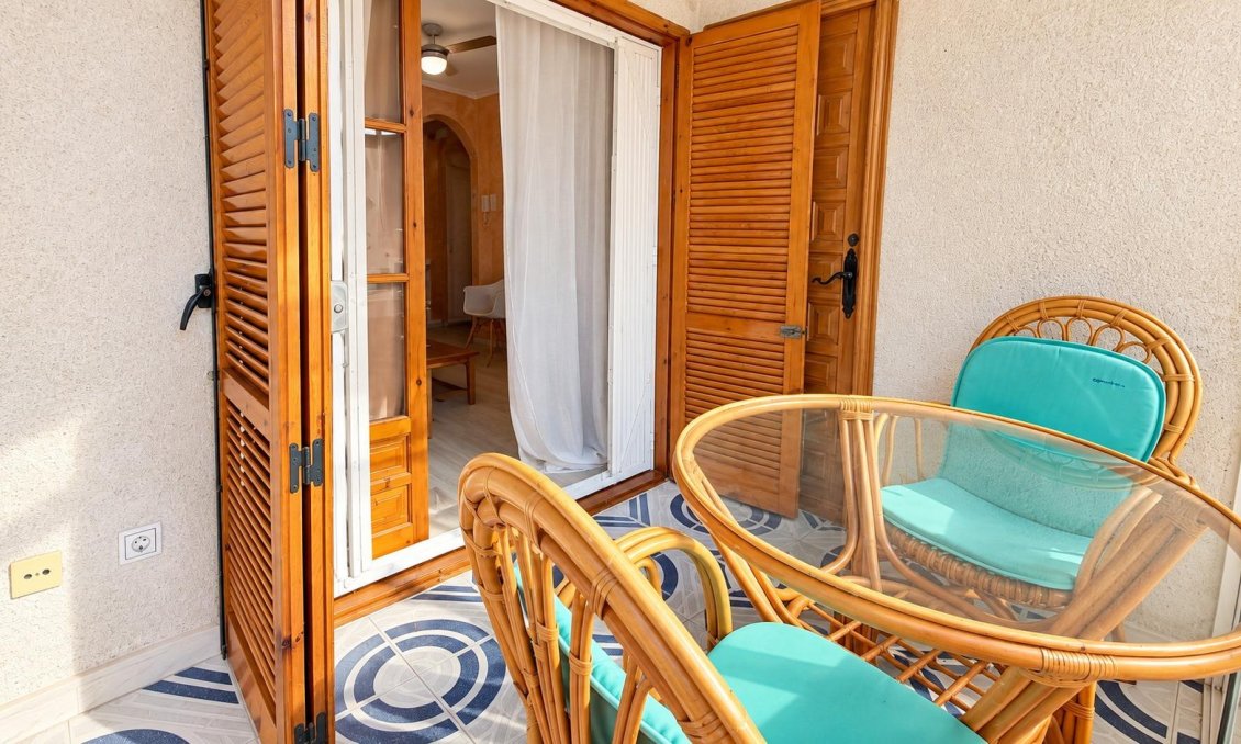 Revânzare - Apartament -
Torrevieja - Playa de los Locos