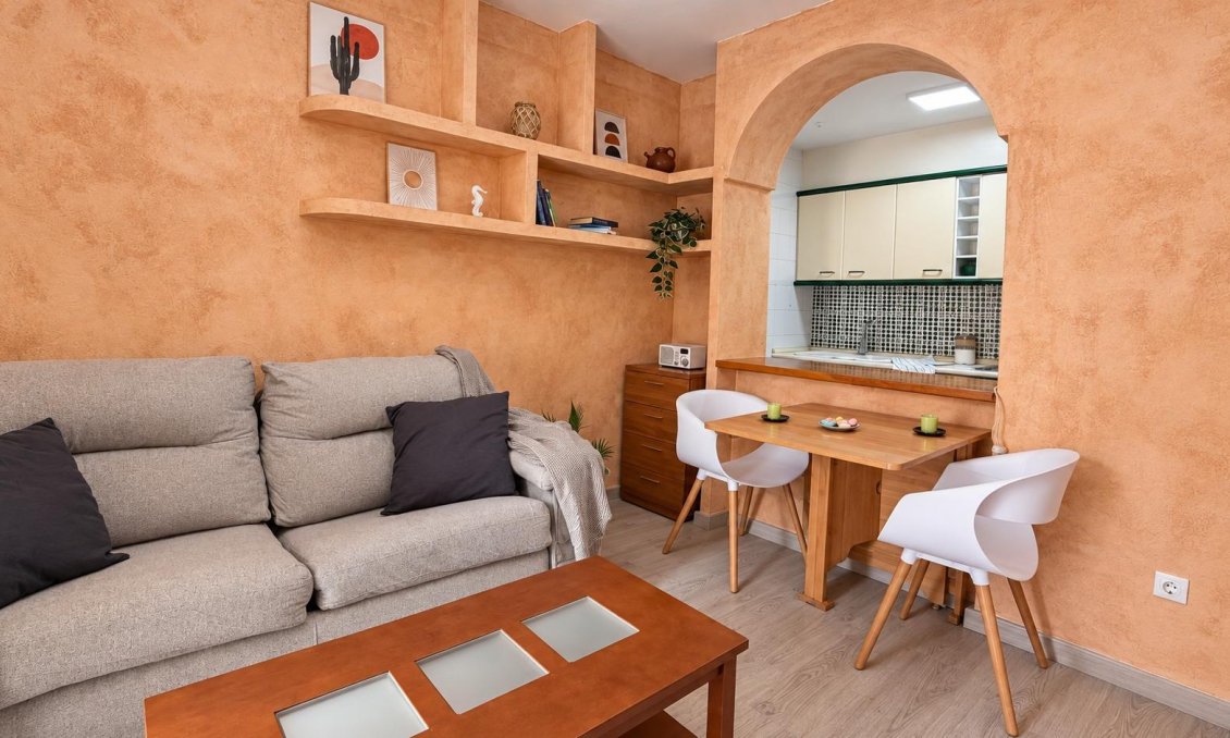 Revânzare - Apartament -
Torrevieja - Playa de los Locos
