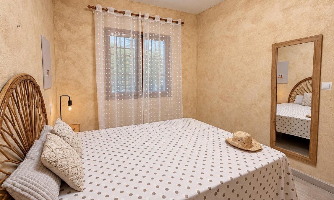 Revânzare - Apartament -
Torrevieja - Playa de los Locos