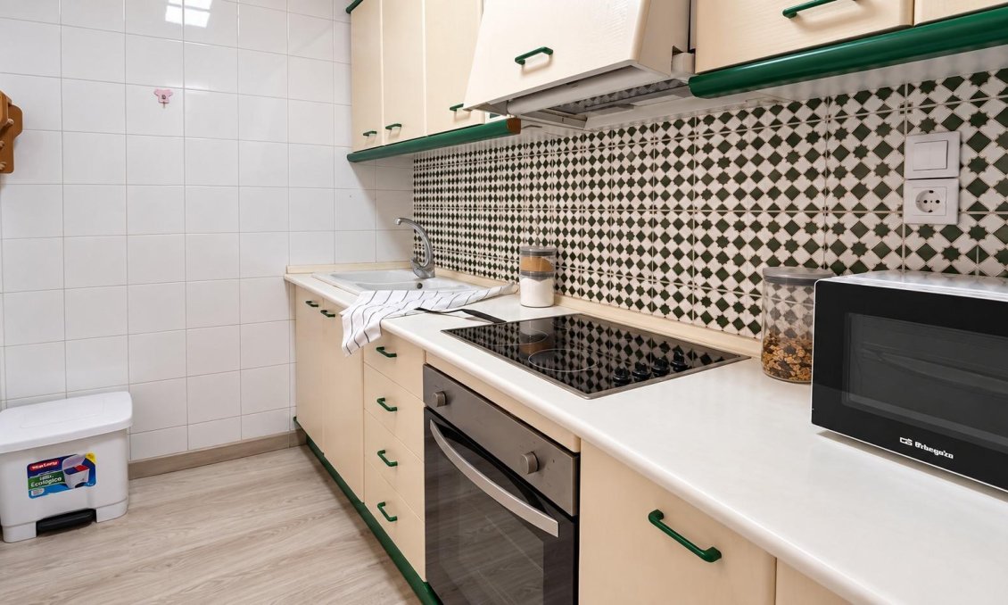 Revânzare - Apartament -
Torrevieja - Playa de los Locos
