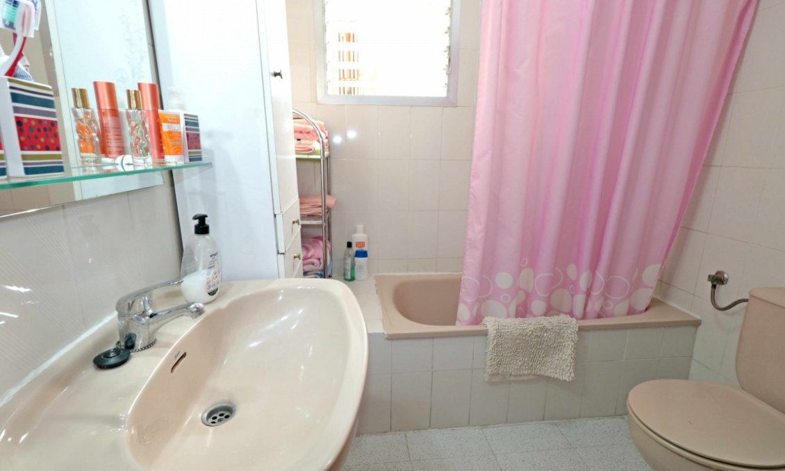Segunda mano - Apartamento -
Playa Del Acequion - Costa Blanca