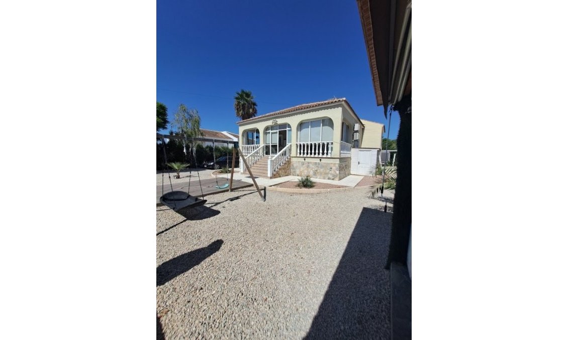 Segunda mano - Villa -
Dolores - Costa Blanca
