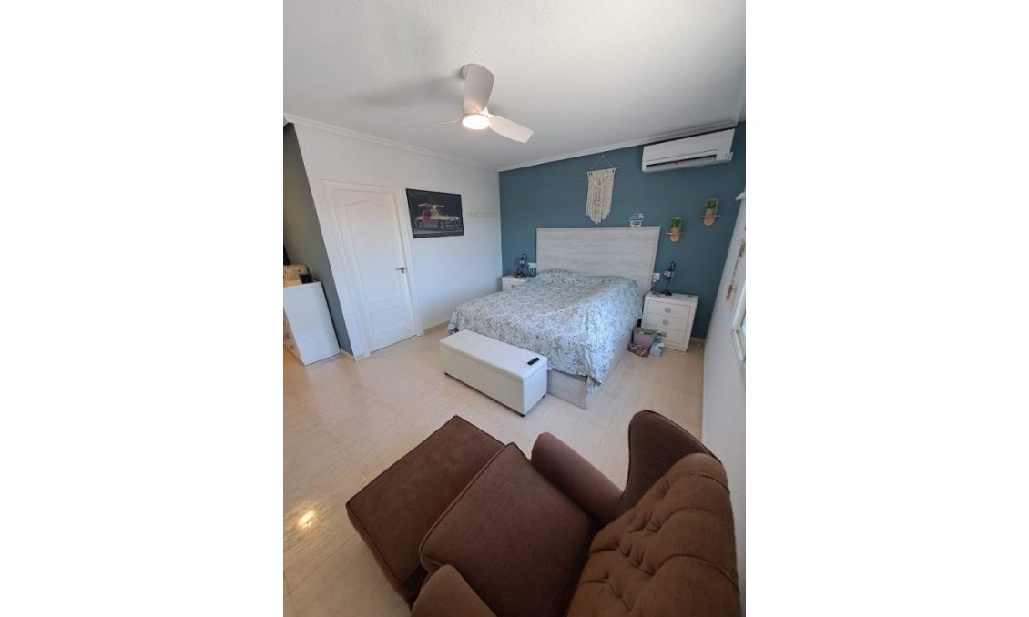Segunda mano - Villa -
Dolores - Costa Blanca