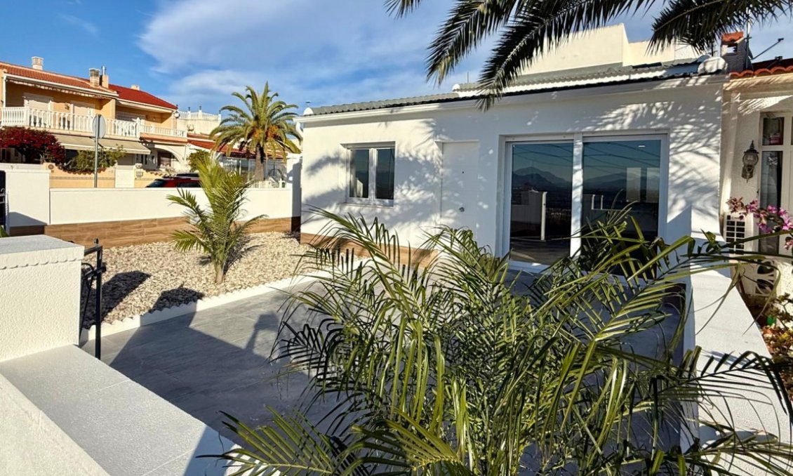 Segunda mano - Villa / Semi pareado -
Ciudad Quesada - Costa Blanca