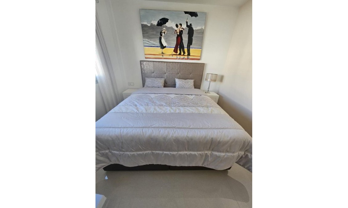 Segunda mano - Villa / Semi pareado -
Torrevieja - Costa Blanca