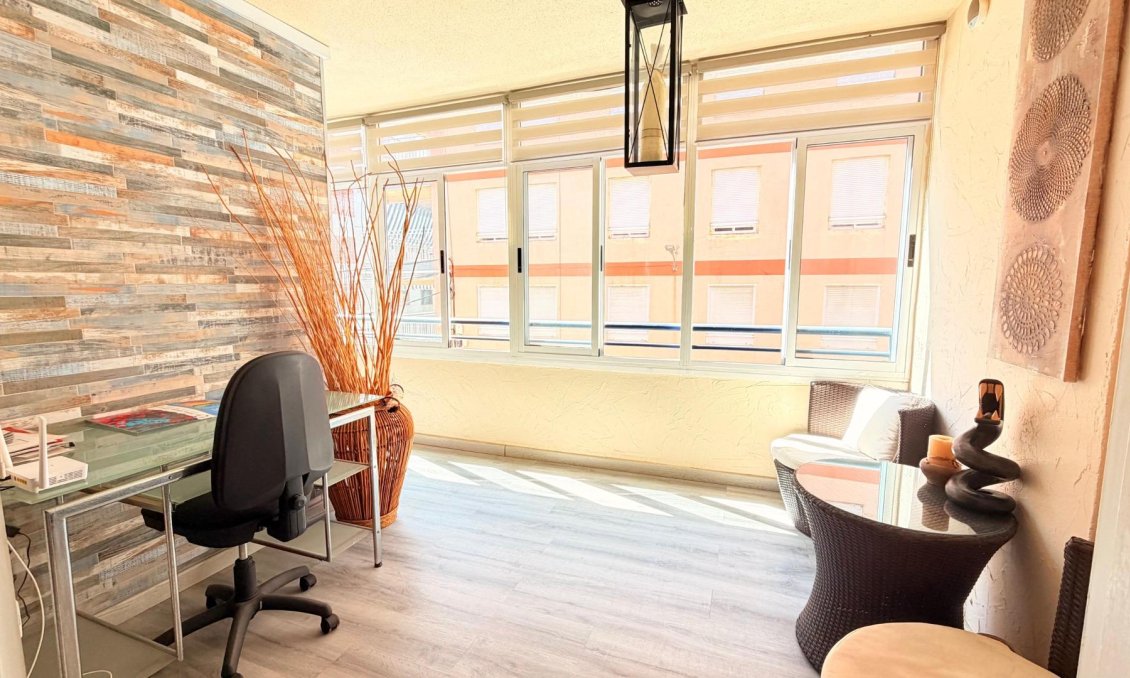 Segunda mano - Apartamento -
Torrevieja - Acequion