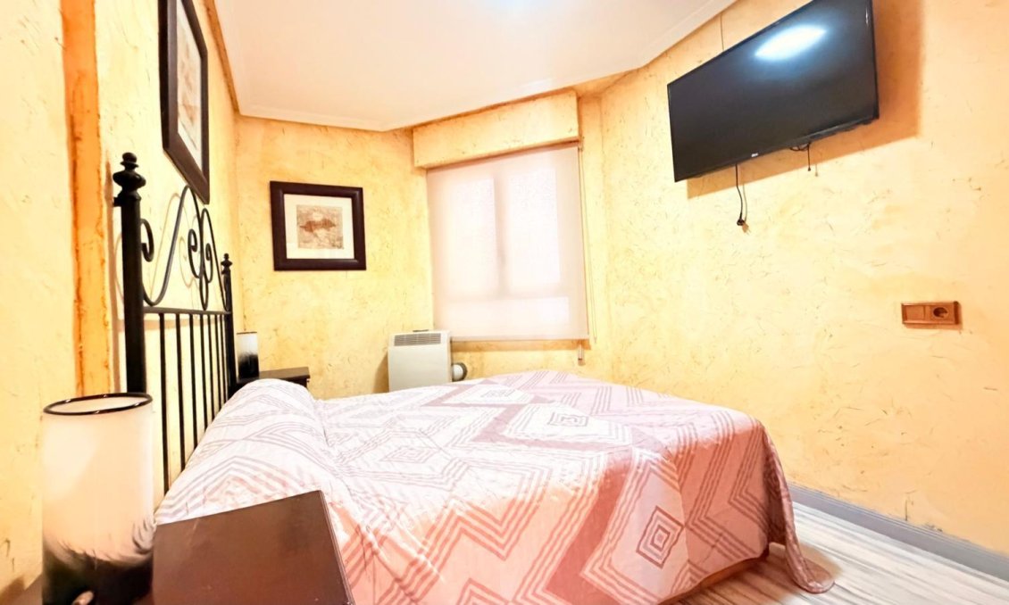 Segunda mano - Apartamento -
Torrevieja - Acequion