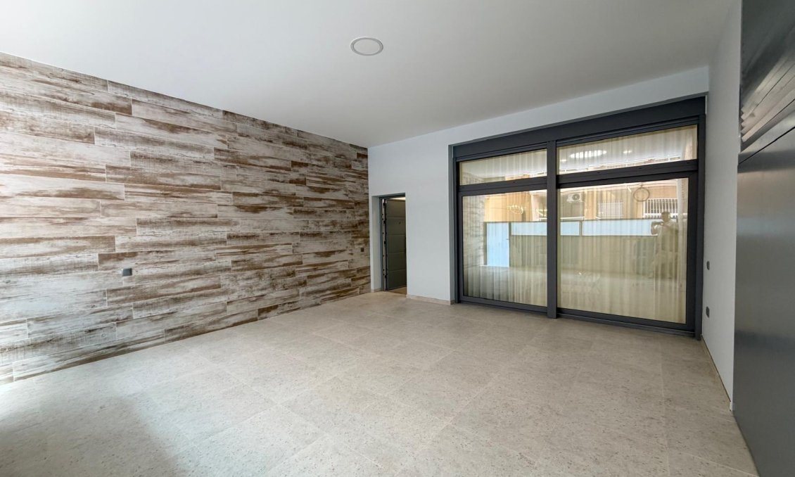 Revânzare - Apartament -
Torrevieja - Playa del Cura