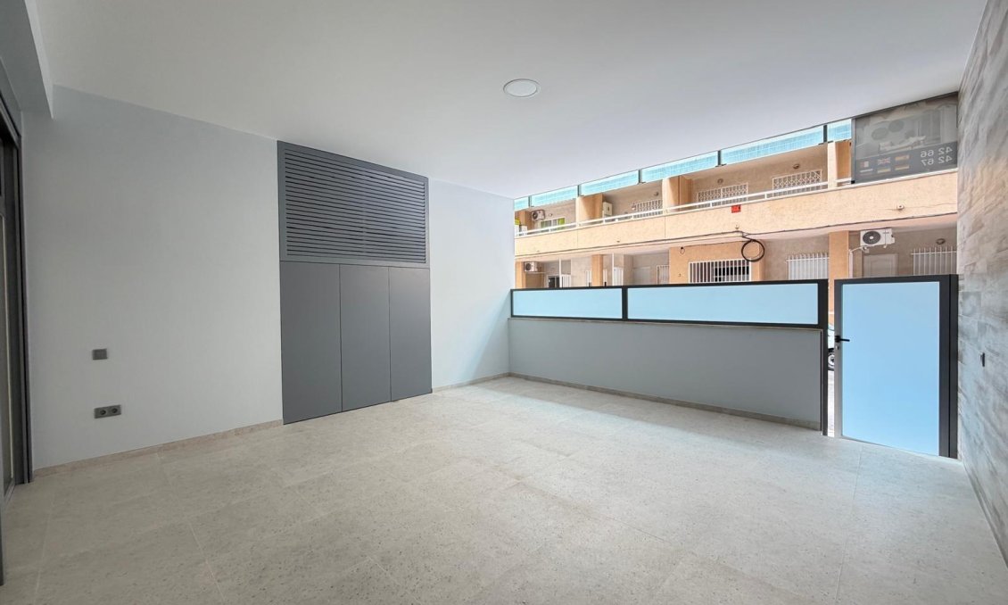 Revânzare - Apartament -
Torrevieja - Playa del Cura