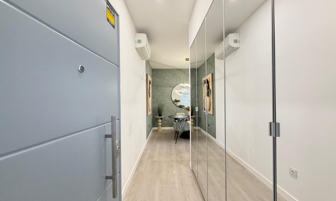 Revânzare - Apartament -
Torrevieja - Playa del Cura