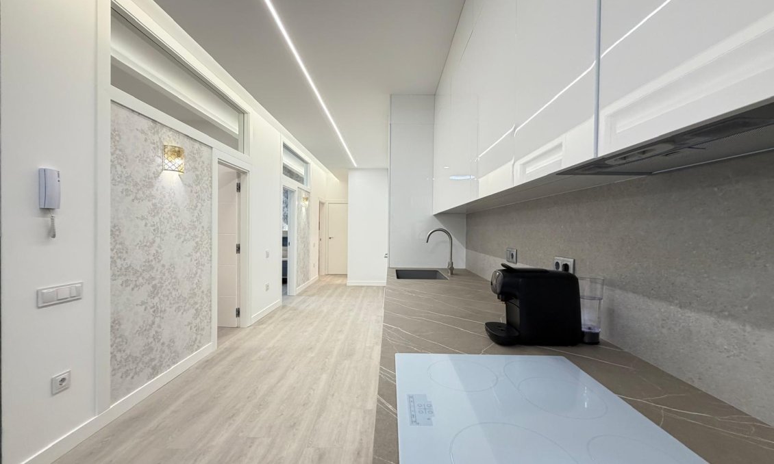 Revânzare - Apartament -
Torrevieja - Playa del Cura