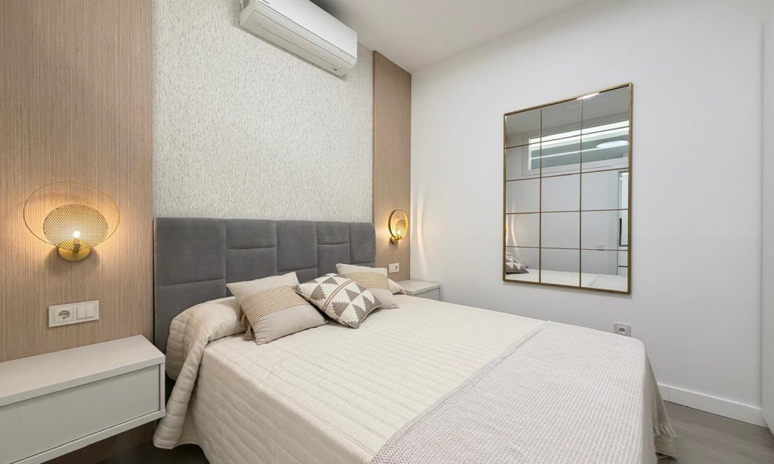 Revânzare - Apartament -
Torrevieja - Playa del Cura