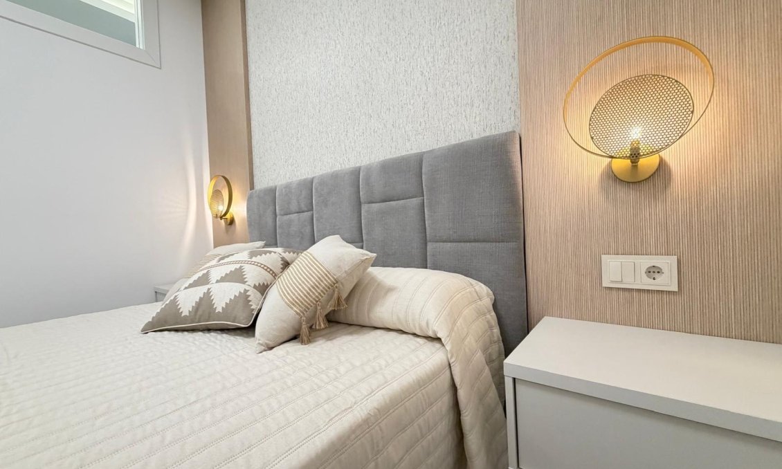Revânzare - Apartament -
Torrevieja - Playa del Cura