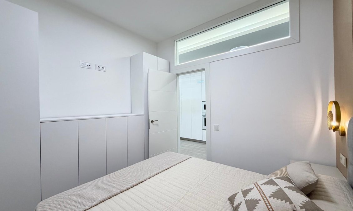 Revânzare - Apartament -
Torrevieja - Playa del Cura