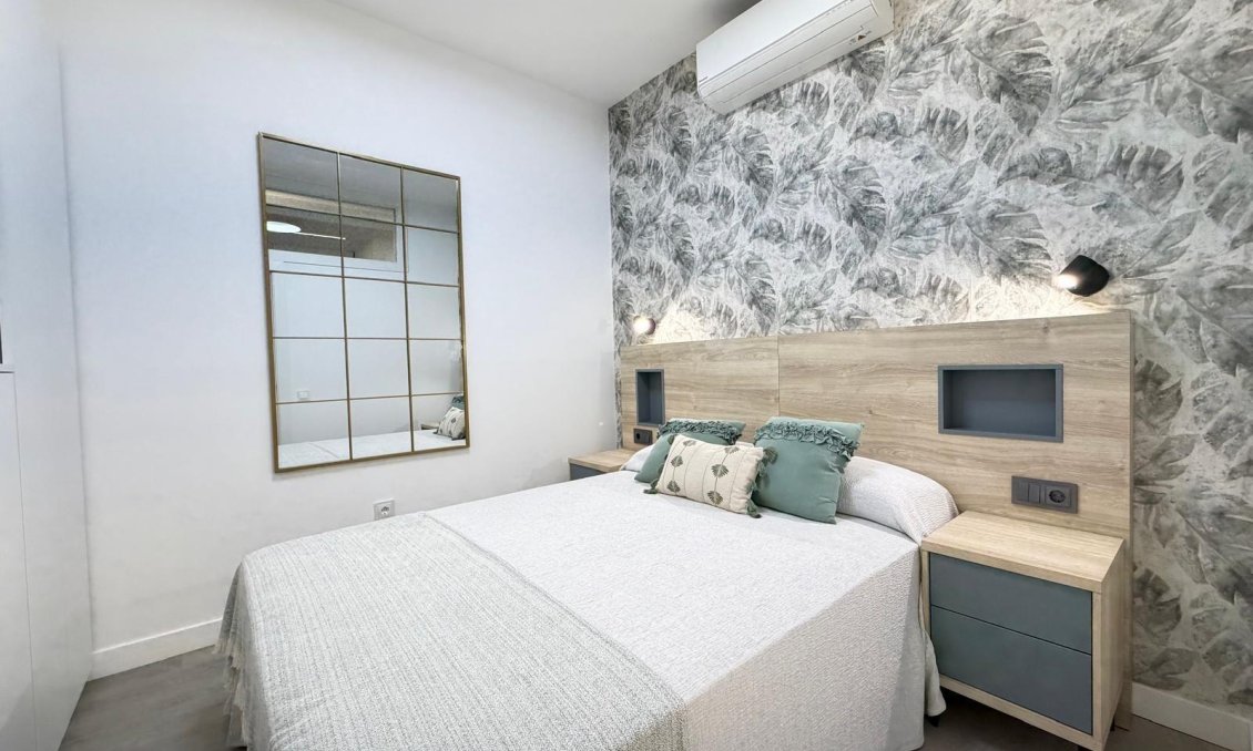 Revânzare - Apartament -
Torrevieja - Playa del Cura