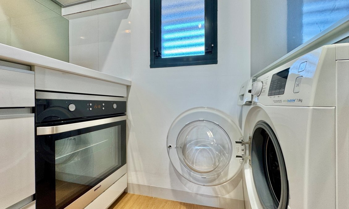Segunda mano - Apartamento -
Orihuela - Inland