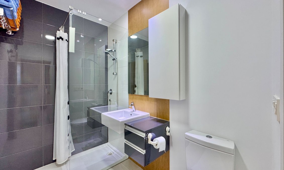 Segunda mano - Apartamento -
Orihuela - Inland