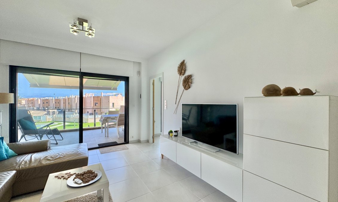 Segunda mano - Apartamento -
Orihuela - Inland