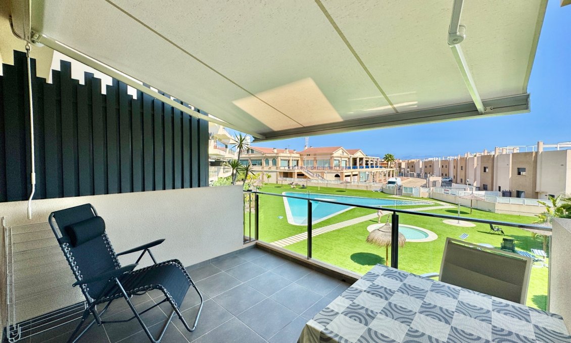 Segunda mano - Apartamento -
Orihuela - Inland