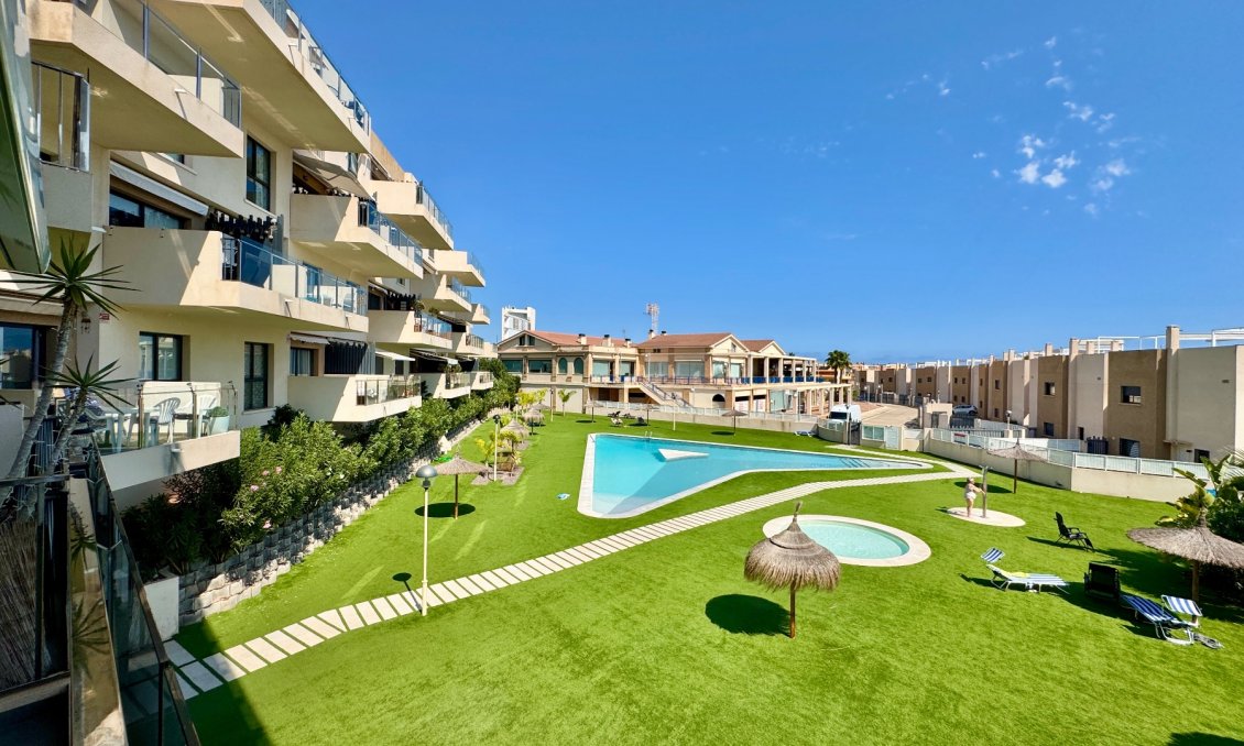 Segunda mano - Apartamento -
Orihuela - Inland