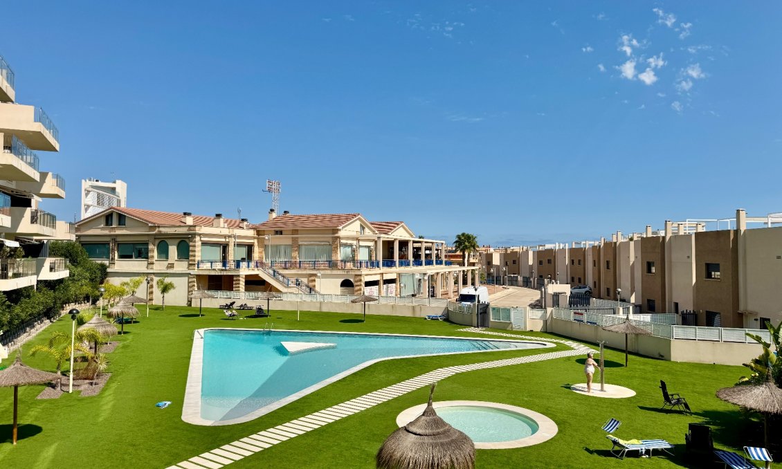 Segunda mano - Apartamento -
Orihuela - Inland