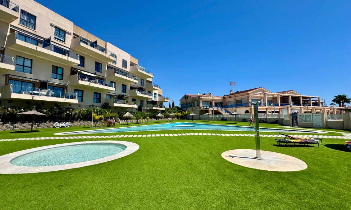 Segunda mano - Apartamento -
Orihuela - Inland