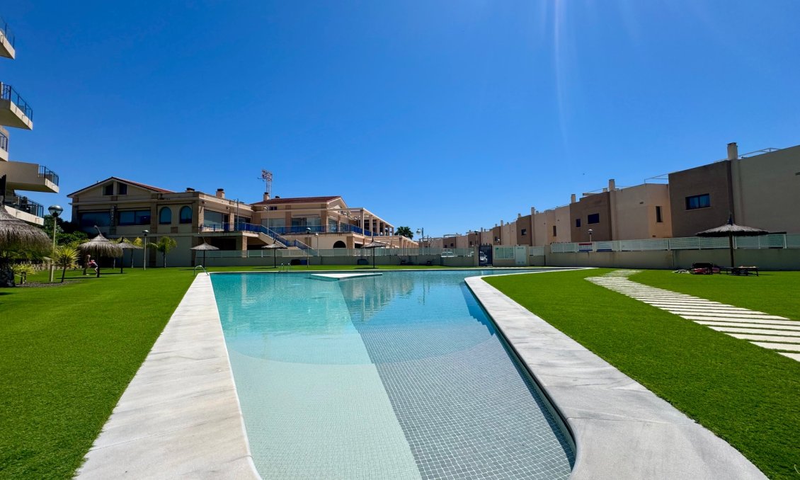 Segunda mano - Apartamento -
Orihuela - Inland
