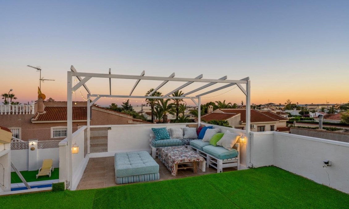Segunda mano - Villa -
Ciudad Quesada - Costa Blanca