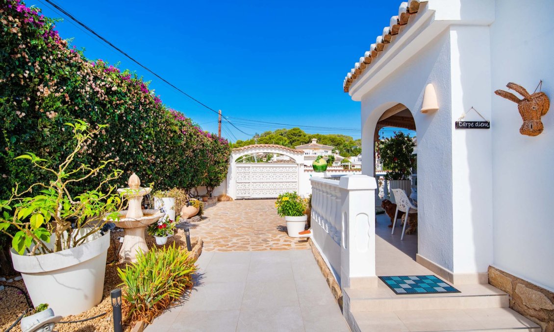Segunda mano - Villa -
Benissa - Costa Blanca