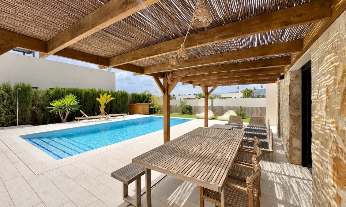 Segunda mano - Villa -
Algorfa - Inland