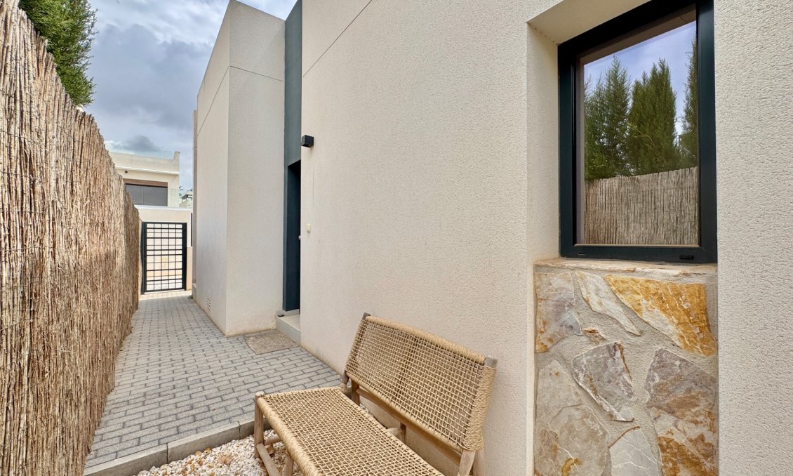 Segunda mano - Villa -
Algorfa - Inland