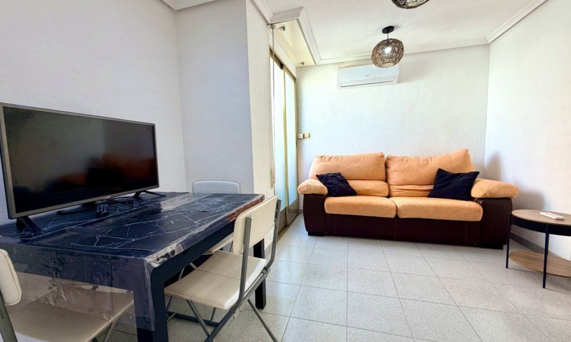 Segunda mano - Apartamento -
Elche - Costa Blanca
